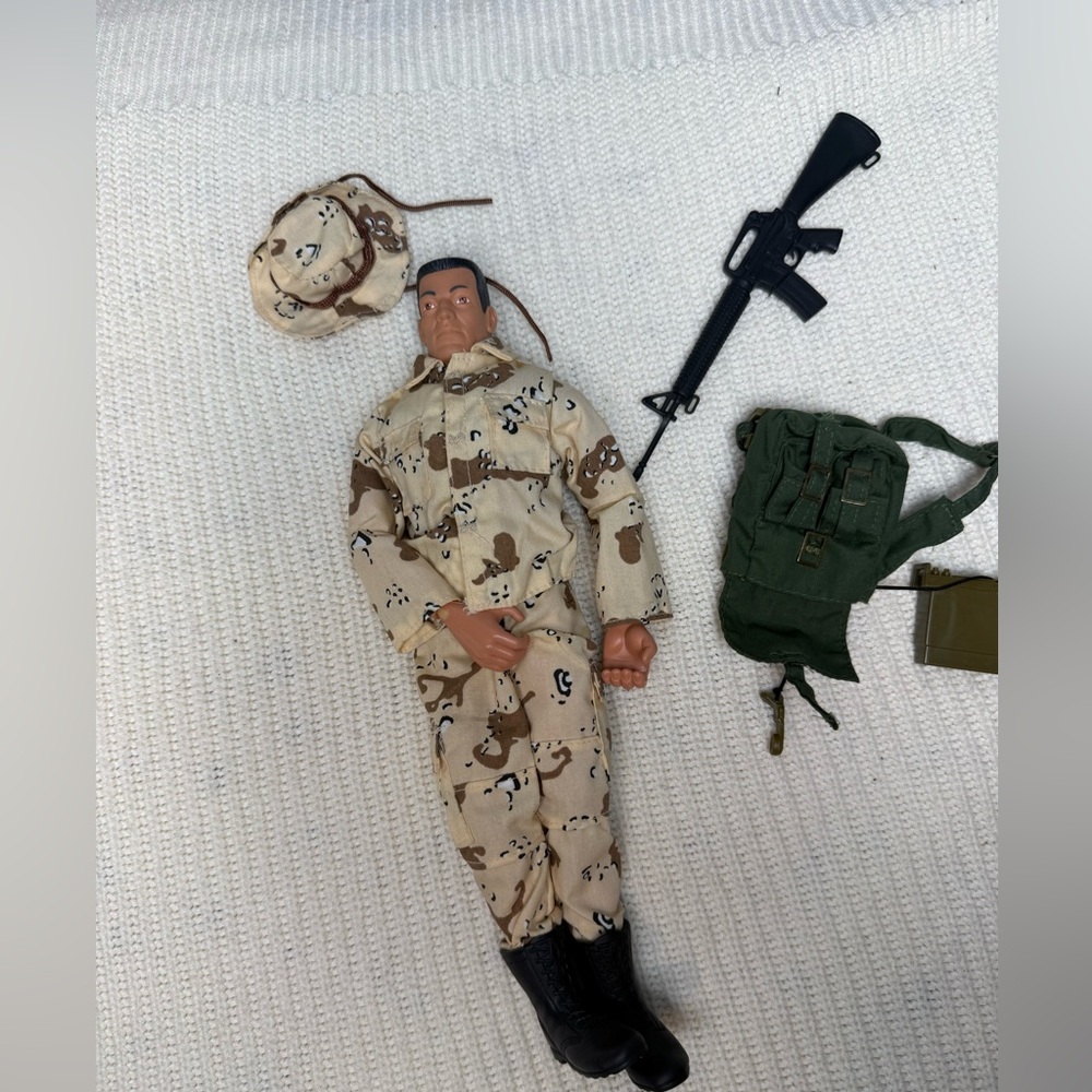 Pawtucket GI Joe Hasbro Action‎ Figure Army Soldier 1996 3 Color Desert Camo 12"